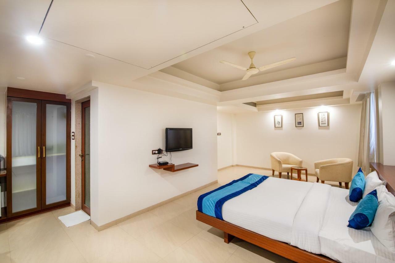Hotel Mint Montvert, Baner Púna Kültér fotó