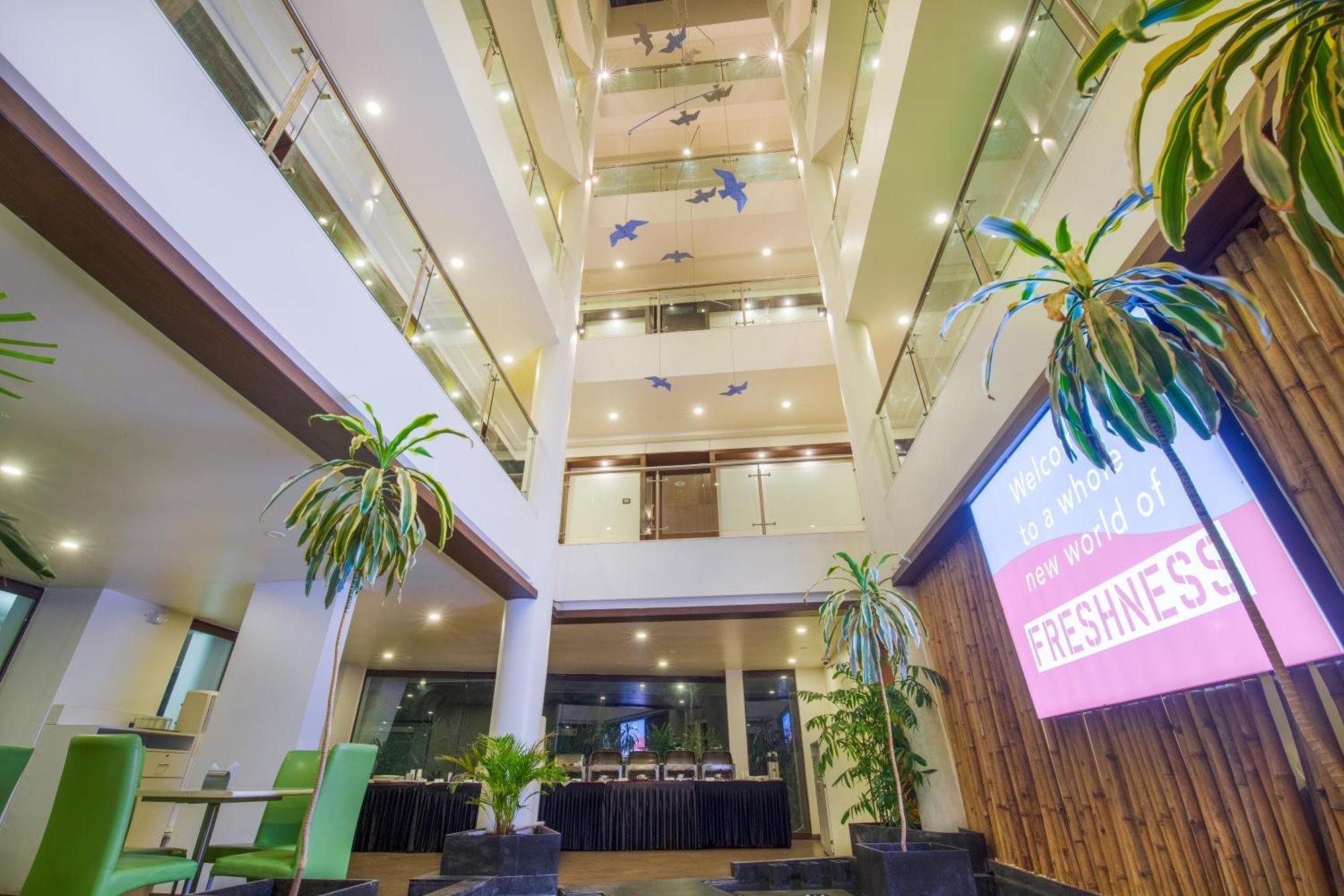 Hotel Mint Montvert, Baner Púna Kültér fotó